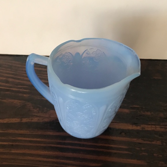 Delphite Blue Depression Glass Child's Tea Set Creamer Cherry Blossom - Picture 13 of 16